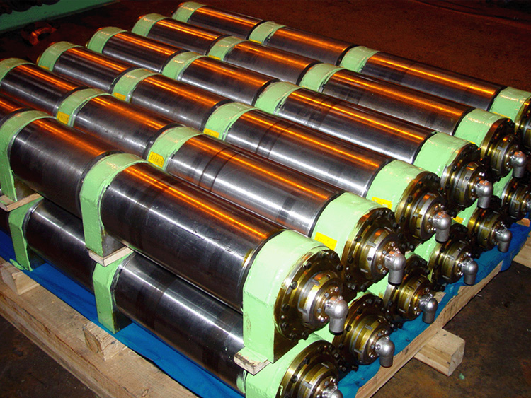 Continuous casting roller